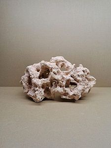 Камень биокерамика риф средний, 20−30 см, цена за 1 шт.