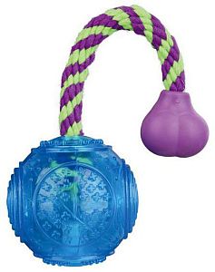 Мяч TRIXIE на верёвке плавающий, пластик, D 5,5 см, 23 см